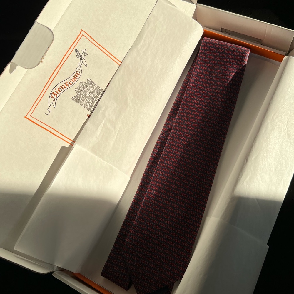 (PRISTINE) Hermes Tie - Cravate Twill Tie 8, Overboard (color: Marine/Rouge)